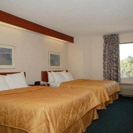 Baymont By Wyndham Mooresville Bilik gambar